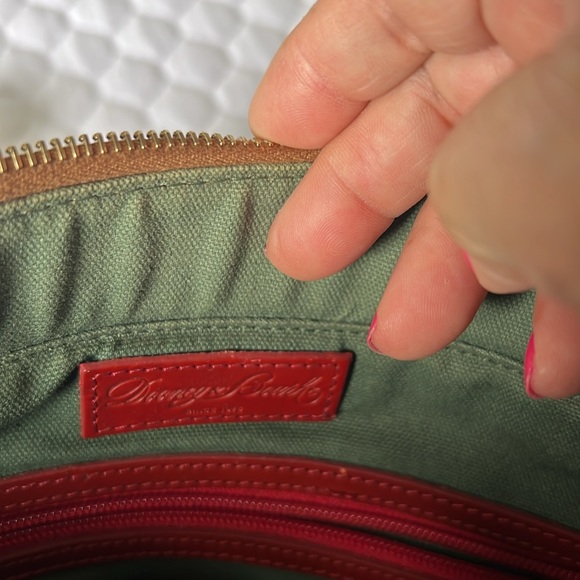 Dooney & Bourke large tartan plaid tote. H 10in, L 16in, W 5in - Picture 7 of 7